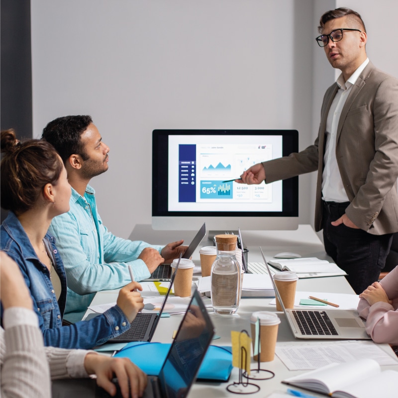 Estrategias Digitales aplicado a los Negocios